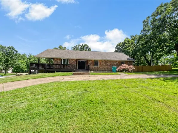 12192 Oak Hill Dr, Rolla, MO 65401