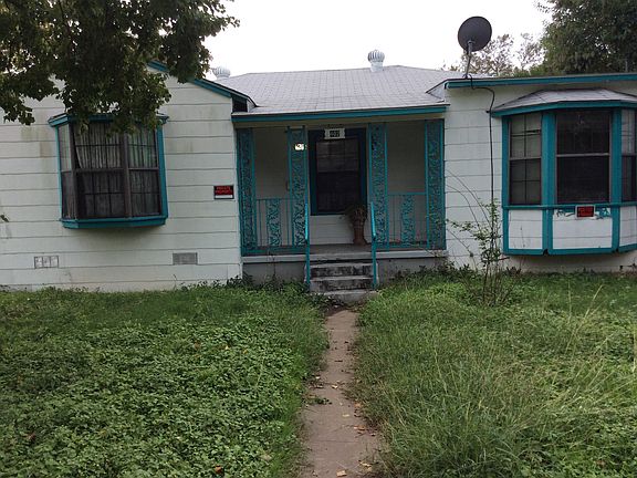 5th image of 402 Bexar Dr