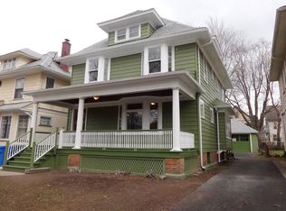 90 Rugby Ave, Rochester, NY 14619