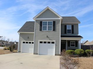 2094 Willow Creek Ln, Leland, NC 28451