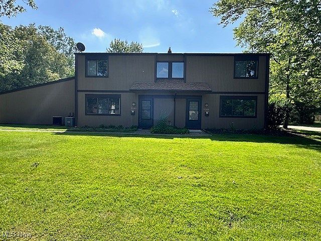 1st image of 9586 Fernwood Dr
