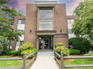 974-976 Main St UNIT 1, Melrose, MA 02176
