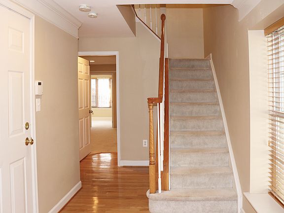 2nd image of 4000 Park Chase Dr