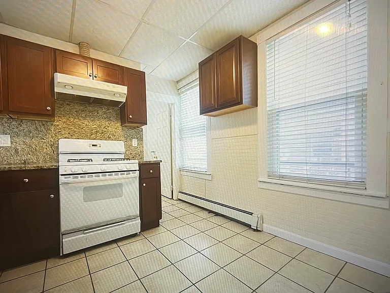 81 Sagamore St #1 — Photo 3