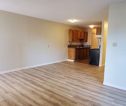 4th image of 12813 66th St NW