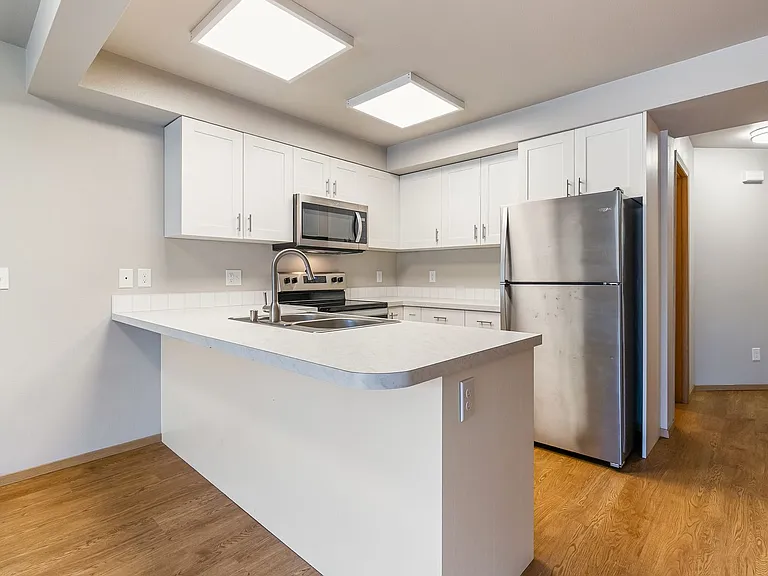 Parkview Apartments Your Next Home Awaits! — Photo 45