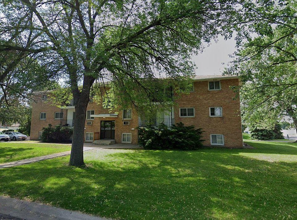 1st image of 350 75th Ave NE #9