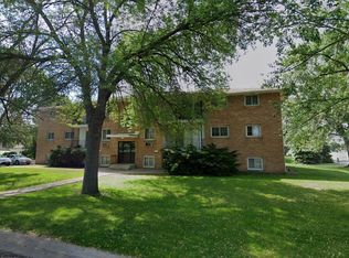 350 75th Ave NE #9, Minneapolis, MN 55432
