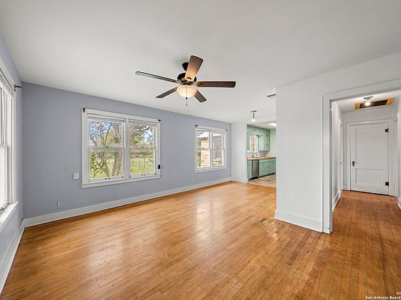 3rd image of 193 Bellows Ave.