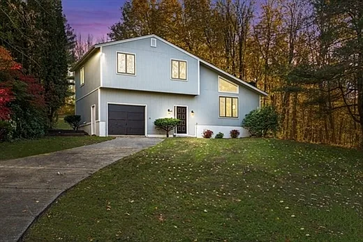 Building Photo - 45 Pumpkin Ln