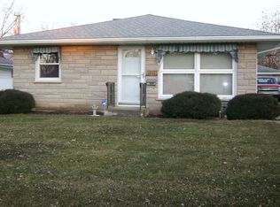 1916 Oakland Ave, Crest Hill, IL 60403