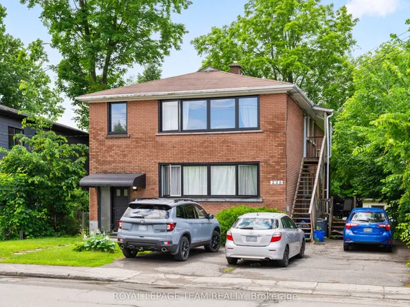 228 Woodroffe Ave #1, Ottawa, ON K2A 3V4