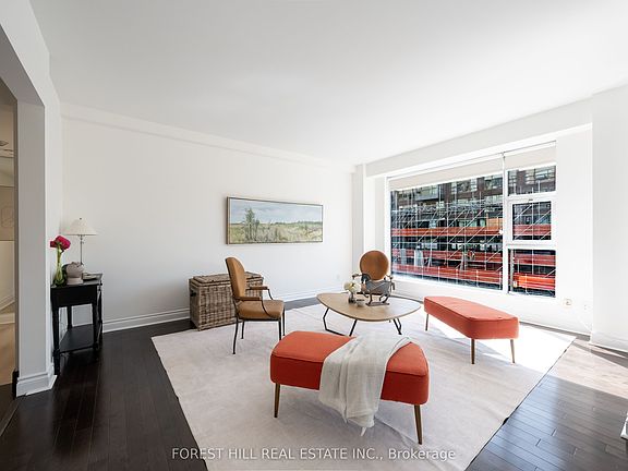 2nd image of 77 Avenue Rd #215