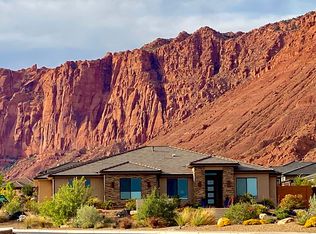 248 W Apogee Ln, Ivins, UT 84738