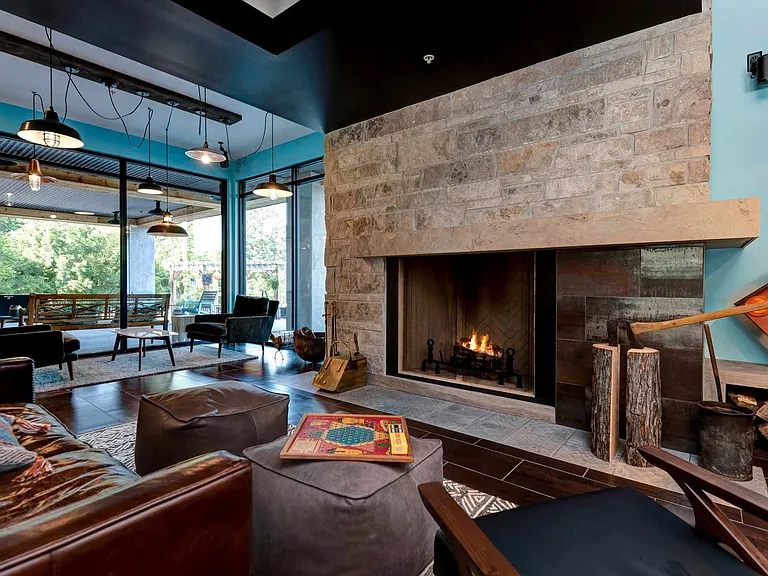 Quarry Town Apartments — Photo 6