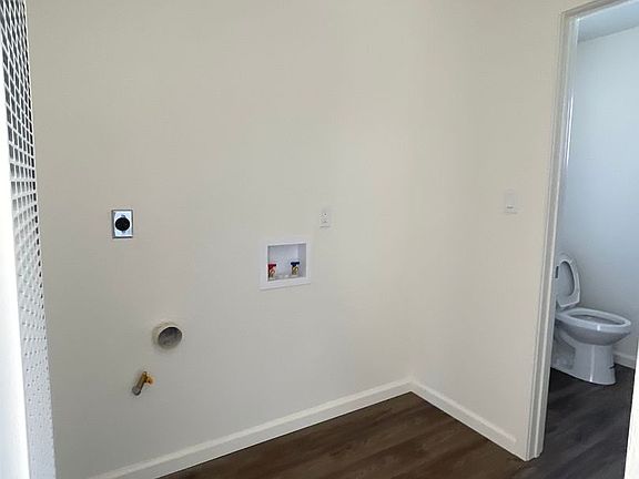 5th image of 425 S G St #B
