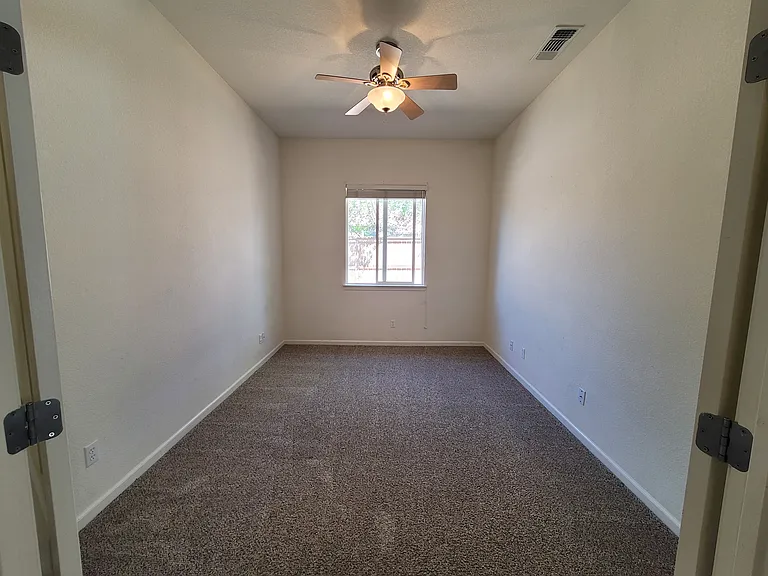2770 Beach River Dr — Photo 5