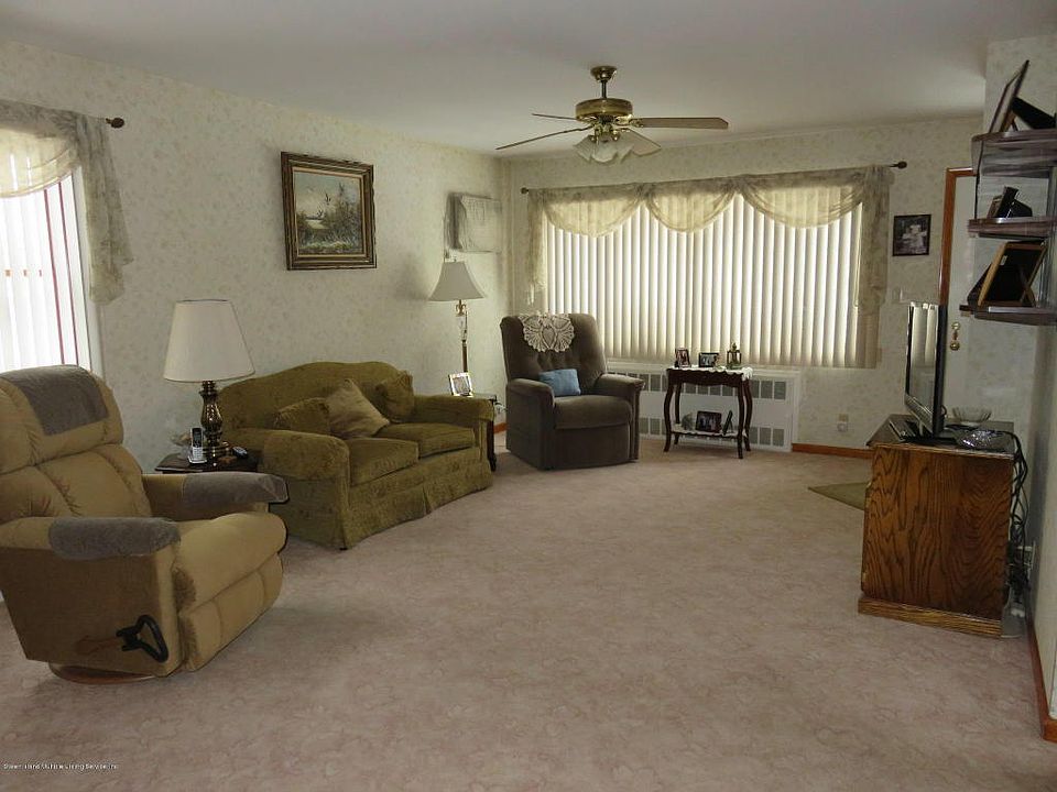 1st image of 100 Quinlan Ave