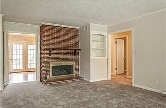 5th image of 3000 W 49th Pl