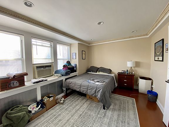 5th image of 20-72 32nd St #2