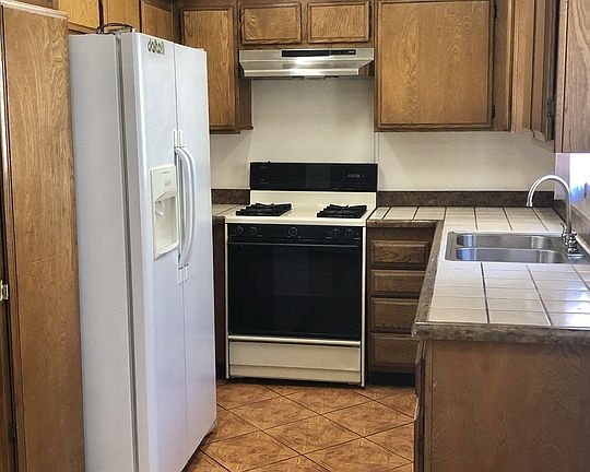 4th image of 8750 Kester Ave Unit 4