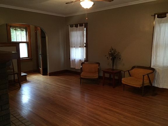 2nd image of 3239 Northwood Ave