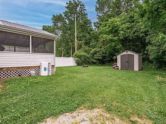 3rd image of 1875 S Bayview Dr