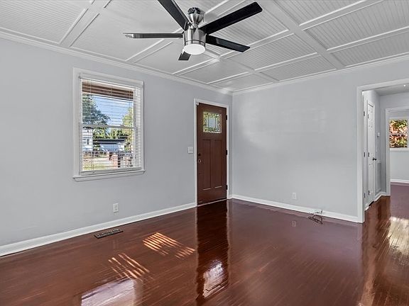 4th image of 2614 Jenkins Ct