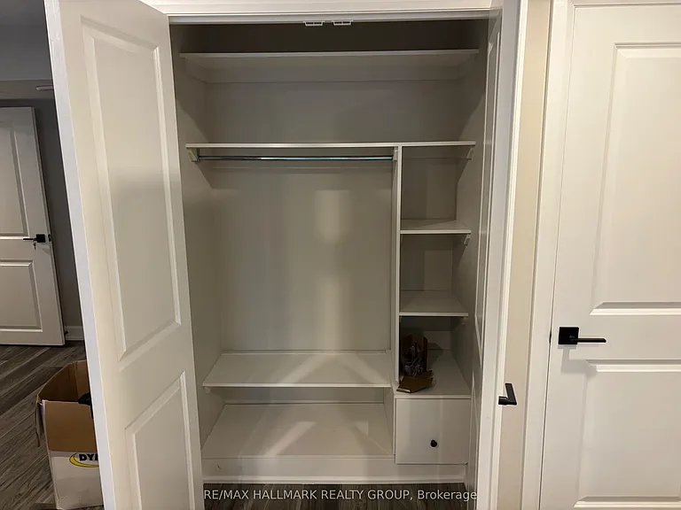 1926 Celeste Way — Photo 18