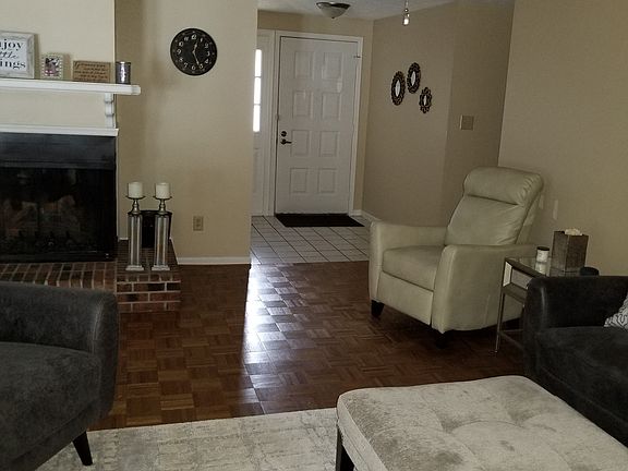 2nd image of 7202 Chimney Rock Ct