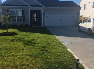 569 Steele Loop Rd, Wilmington, NC 28411