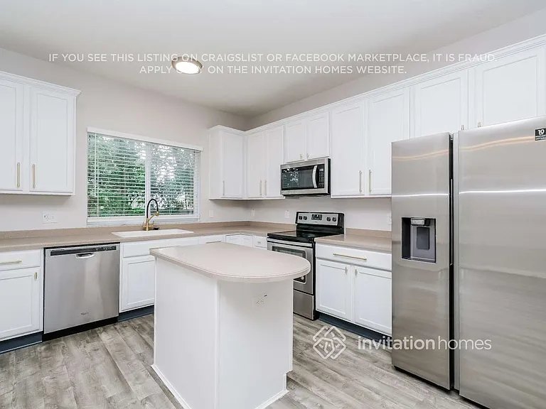 2935 Girvan Dr — Photo 5