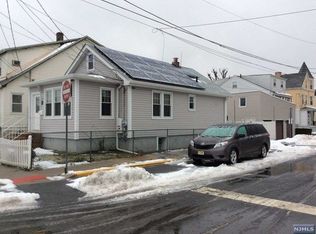 12 Bergen Blvd, Fairview, NJ 07022