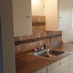 1st image of 814 W Irving Ave