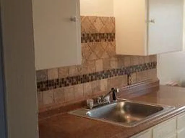 814 W Irving Ave, Wichita, KS 67213