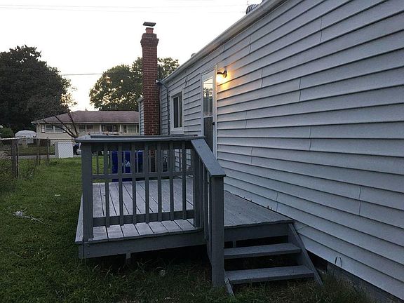 3rd image of 1405 Douglas Ave