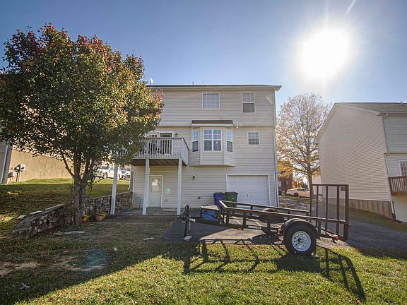 4th image of 130 Aster Ln