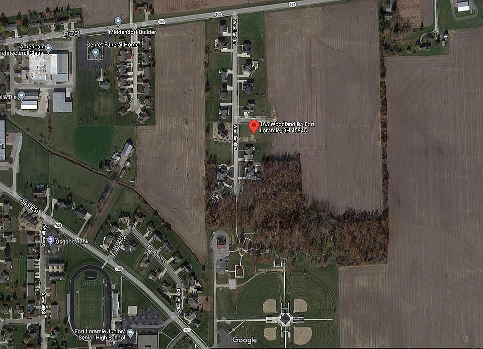 1st image of 165 Woodland Dr