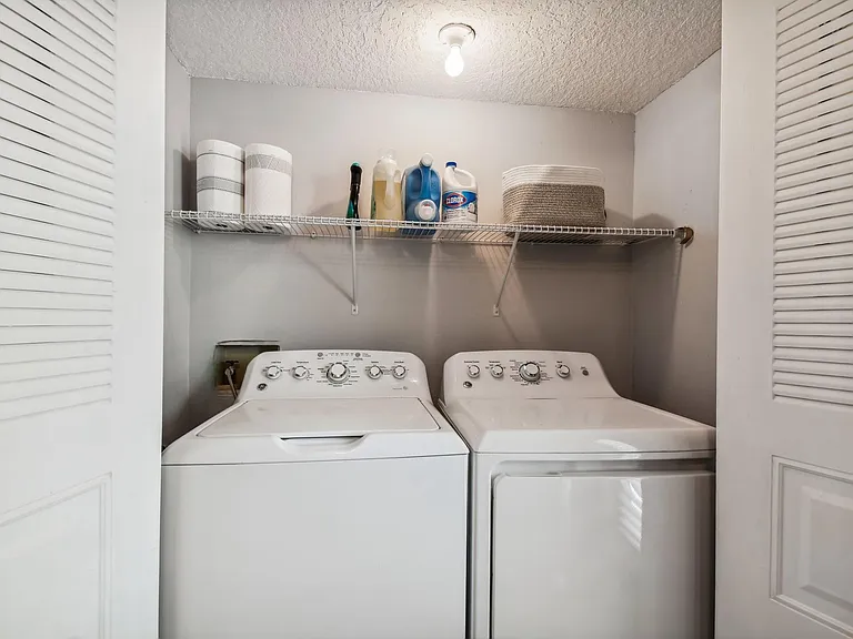 3338 W Wyoming Cir — Photo 12