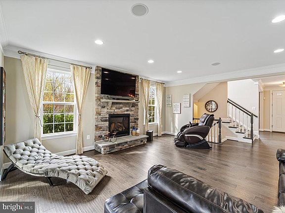 4th image of 4 General Chambliss Way