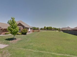 4117 Pine Hill Rd, Norman, OK 73072