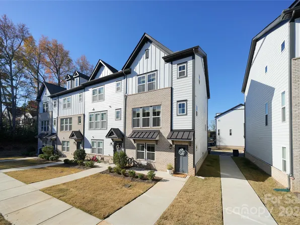 14018 Loyola Ridge Dr, Charlotte, NC 28277