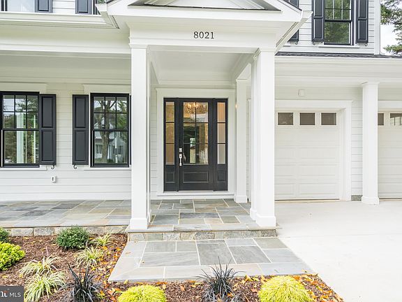 4th image of 8021 Park Ln