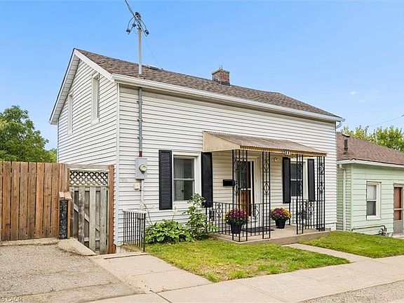 3rd image of 77 Beverly St
