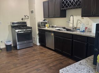 608 W Pottery St #B, Lake Elsinore, CA 92530