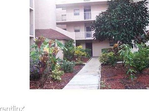 Live Oak exterior