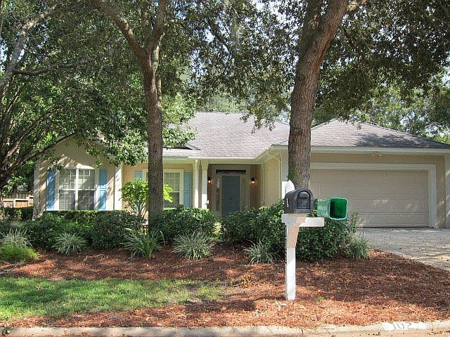 1st image of 102 Kingswood Ct