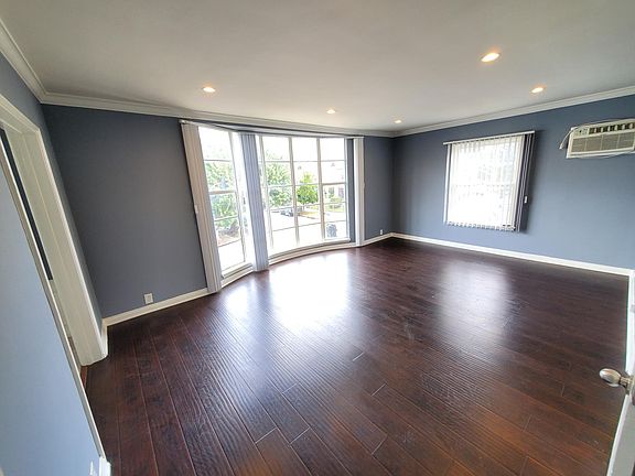 4th image of 3360 James M Wood Blvd