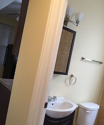 5th image of 5640 S Loomis Blvd #1