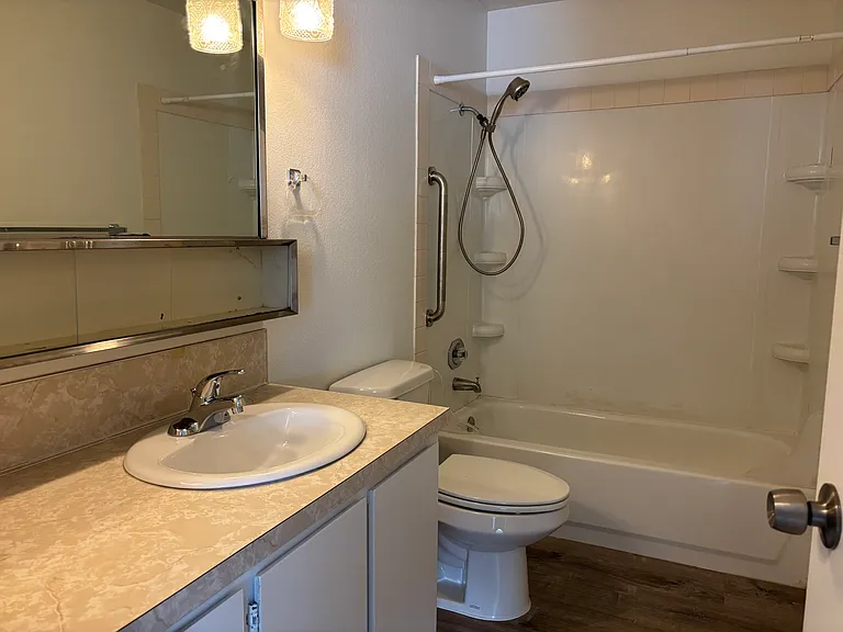 603 E Florida Ave #B — Photo 10